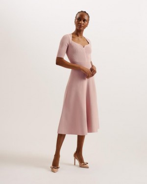 Sukienka Damskie Ted Baker Sweetheart Neckline Knit Midi Różowe Polska | PL-VUYHB6305